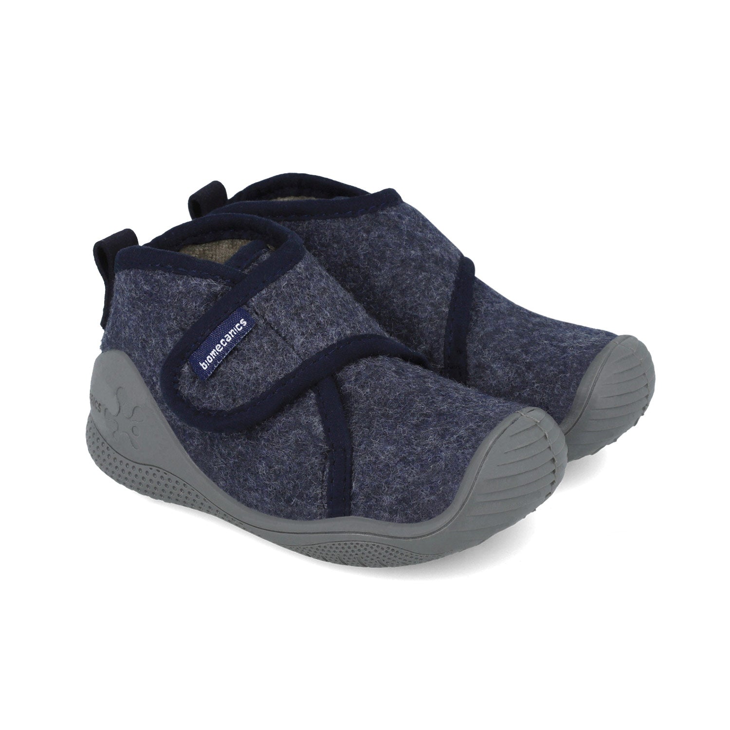 BIOMECANICS 251140A371 - CALZADO PARA NIÑO-SEÑORA-CABALLERO CORTE TEXTIL Y PISO SINTETICO